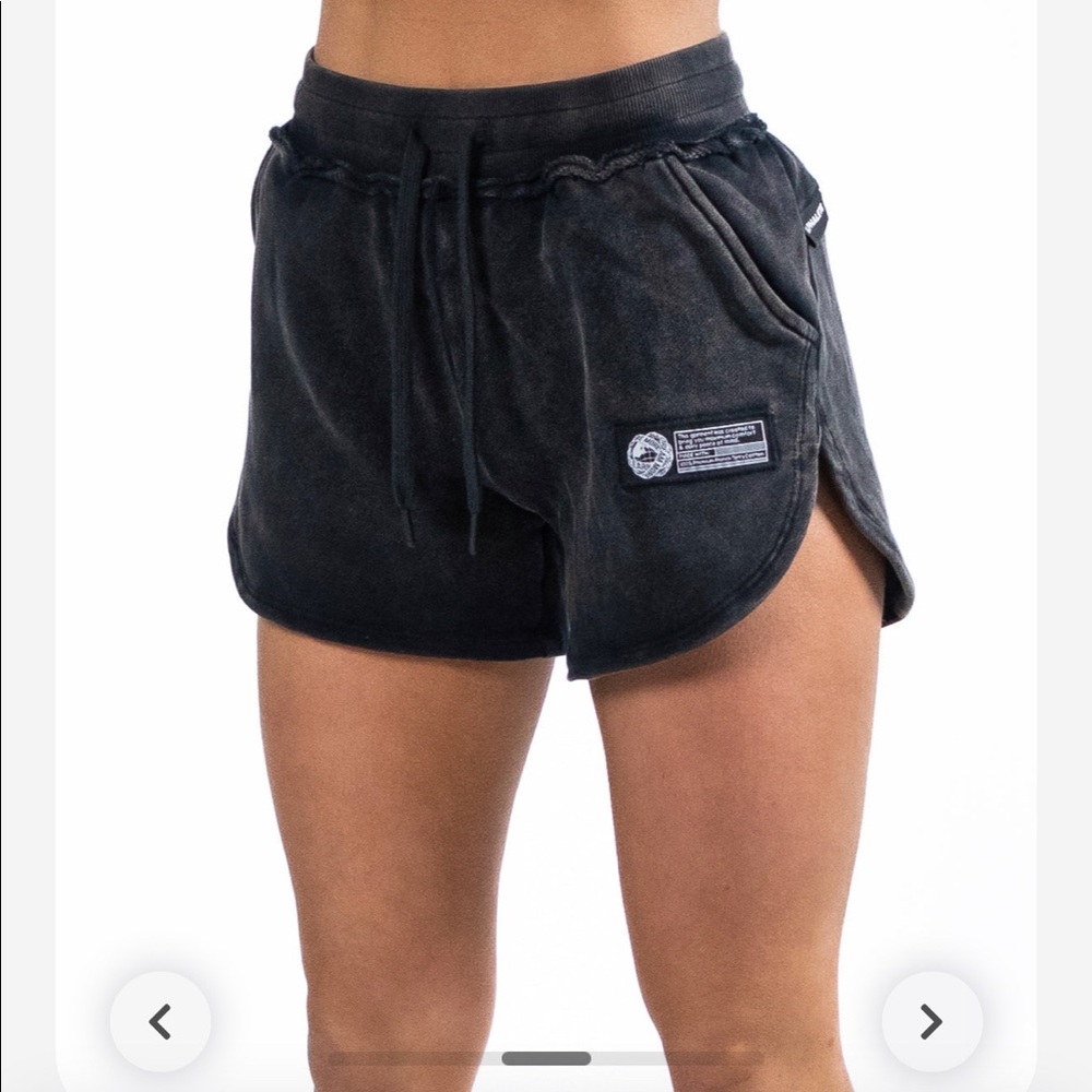 Alphalete very terry relaxed shorts